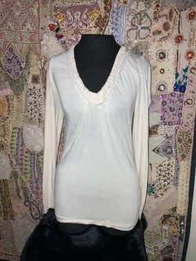 Women's Cream V-Neck Long-Sleeve Ruffle Trim Top